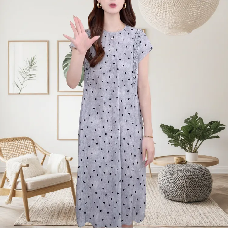 气质木耳边设计感连衣裙女夏季新款时尚休闲爱心印花短袖显瘦裙子