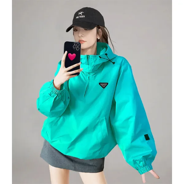 薄荷绿连帽卫衣女2025新款秋装套头春秋爆款时尚洋气小众外套秋季