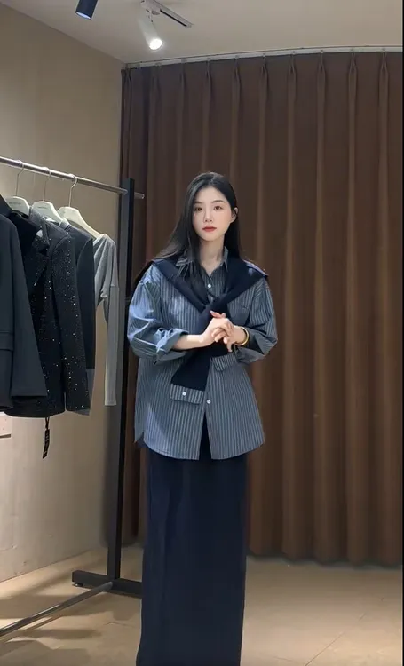 【B Y】宽松慵懒感长袖条纹衬衫女春季新款复古小众上衣外套半身裙