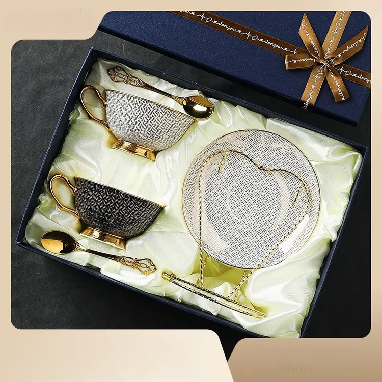 严选骨瓷咖啡杯杯碟礼品套装陶瓷复古高级水杯高颜值精致杯子礼盒