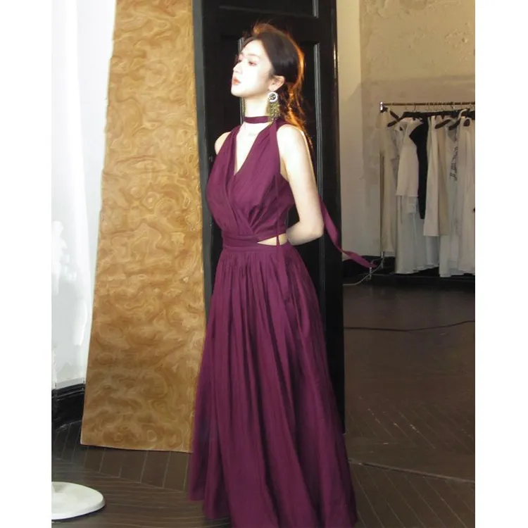 A从一时刻【腰姬裙】高级感露腰连衣裙新款设计感气质v领修身长裙