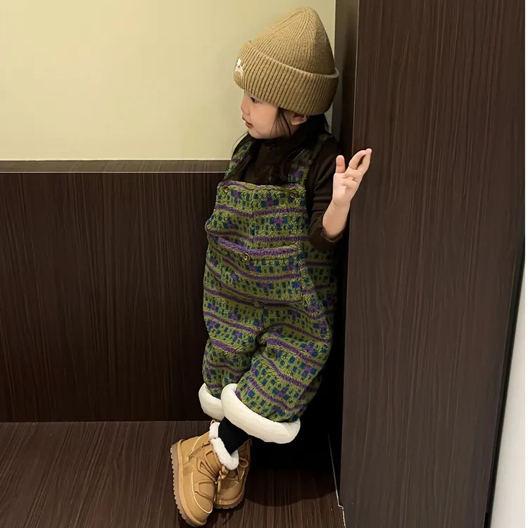 壹妈韩版童装女童秋冬套装洋气儿童打底衫上衣时髦加绒绿色背带裤