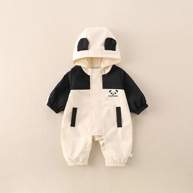 婴儿衣服秋装外出服连体衣小月龄宝宝可爱熊猫冲锋衣春秋连帽外套