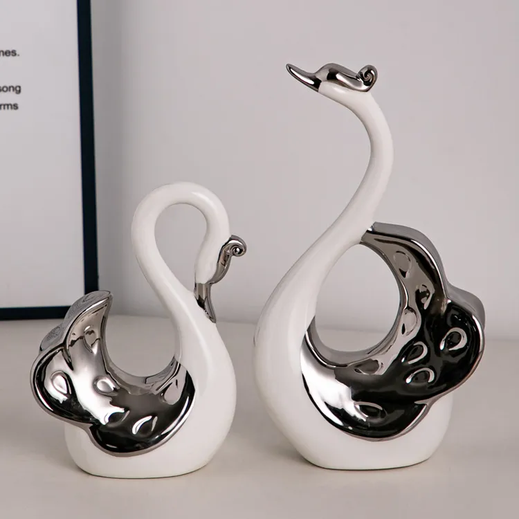 情侣天鹅陶瓷摆件轻高档奢酒柜电视柜装饰现代简约家居工艺品摆设