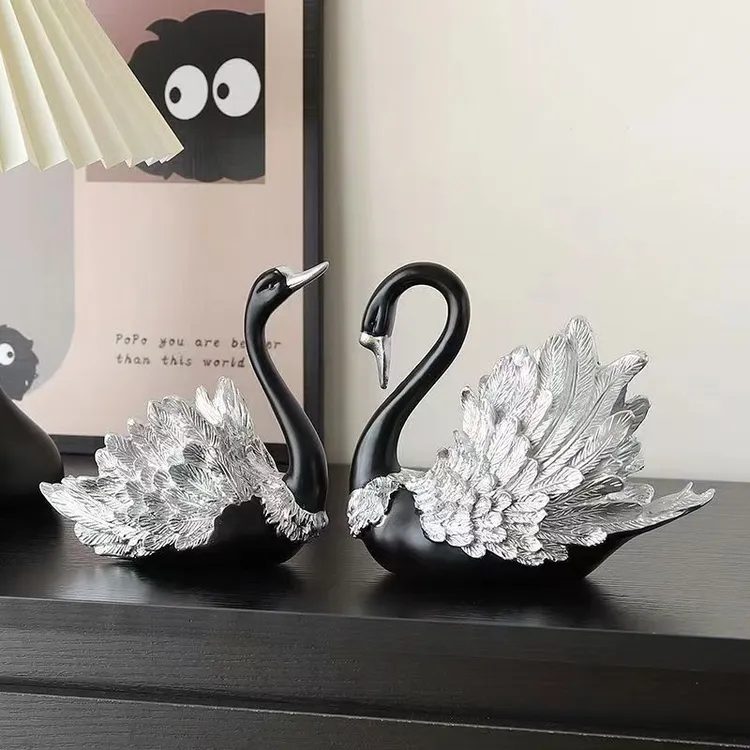 新情侣天鹅2025新款高档酒柜装饰品摆件家居客厅酒柜乔迁之喜礼物