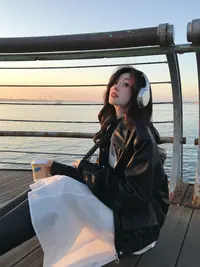 Even一雯【老友日记】韩系高智感秋季复古机车夹克宽松黑色皮衣外套