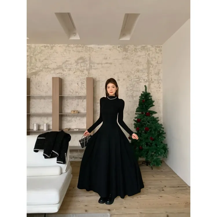 【 超级大裙摆】加长复古高磨毛薄绒半高领简约高雅连衣长裙25445