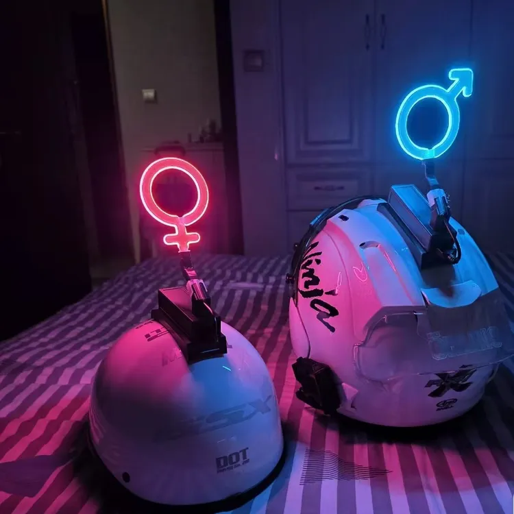 摩托车自行车电动车安全通用头盔装饰灯触角