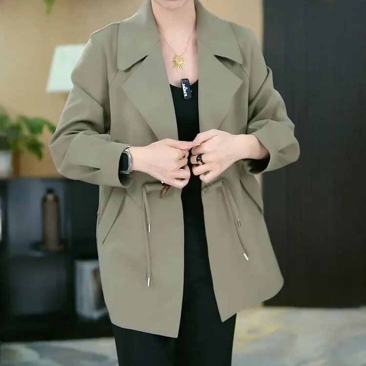 简约休闲收腰百搭显瘦短外套女2025秋季新款时髦气质宽松短款风衣