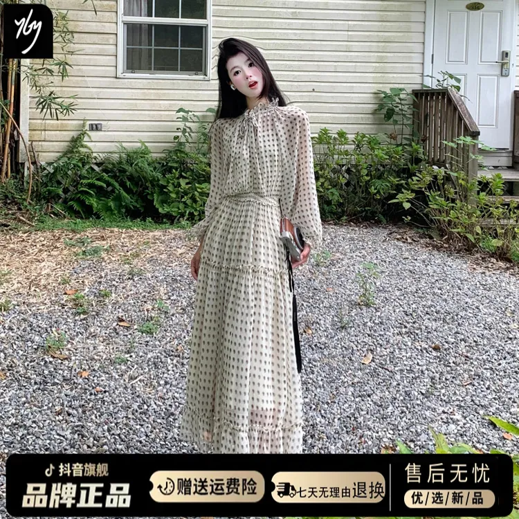 白色长袖波点连衣裙子女早秋季2025新款法式高级感小个子气质长裙