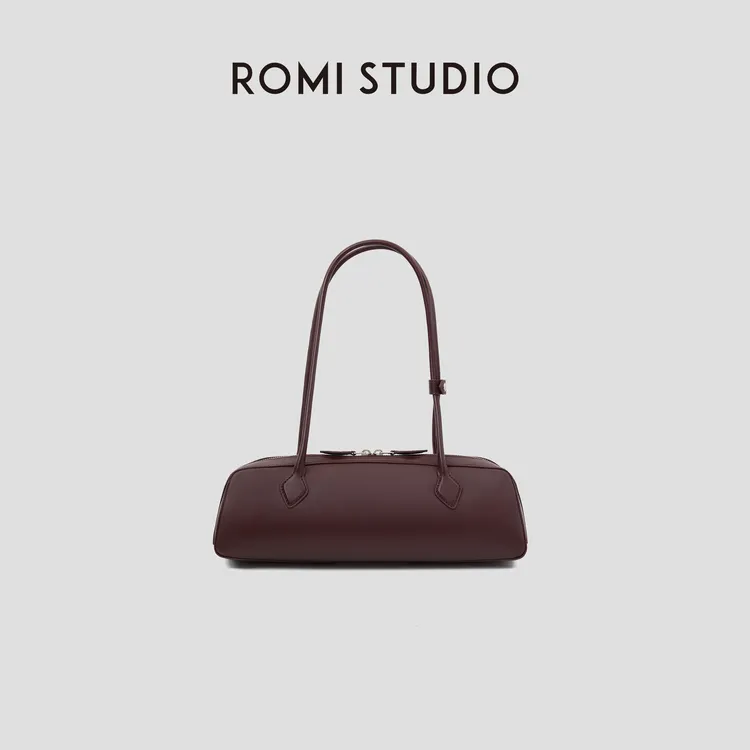 ROMI STUDIO“法式优雅”牛皮哑光感复古单肩法棍包RWCLP32794