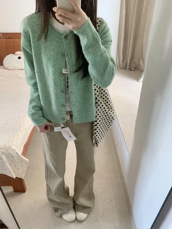 韩系小个子穿搭绿色早秋季开衫毛衣外套女宽松百搭软糯针织衫上衣