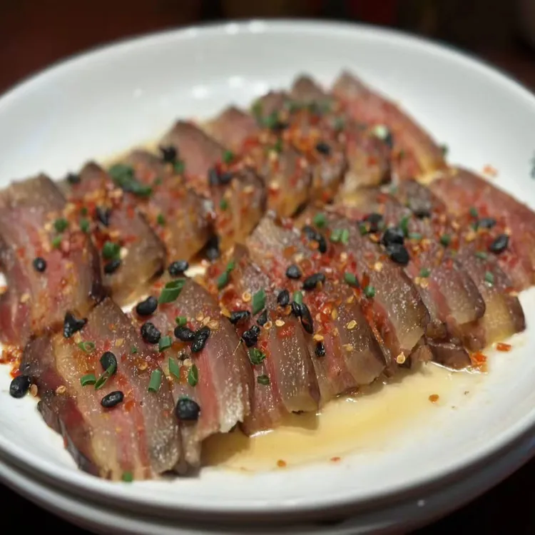 湖南安化特产传统纸皮腊肉柴火烟熏土猪肉正宗安化纸皮腊肉烟熏