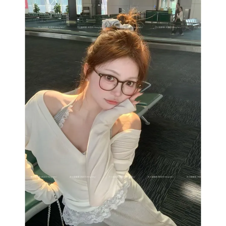 萌面侠芝士现货【灰白条例】莱赛尔上衣条纹拼接挂脖上衣5574 5732