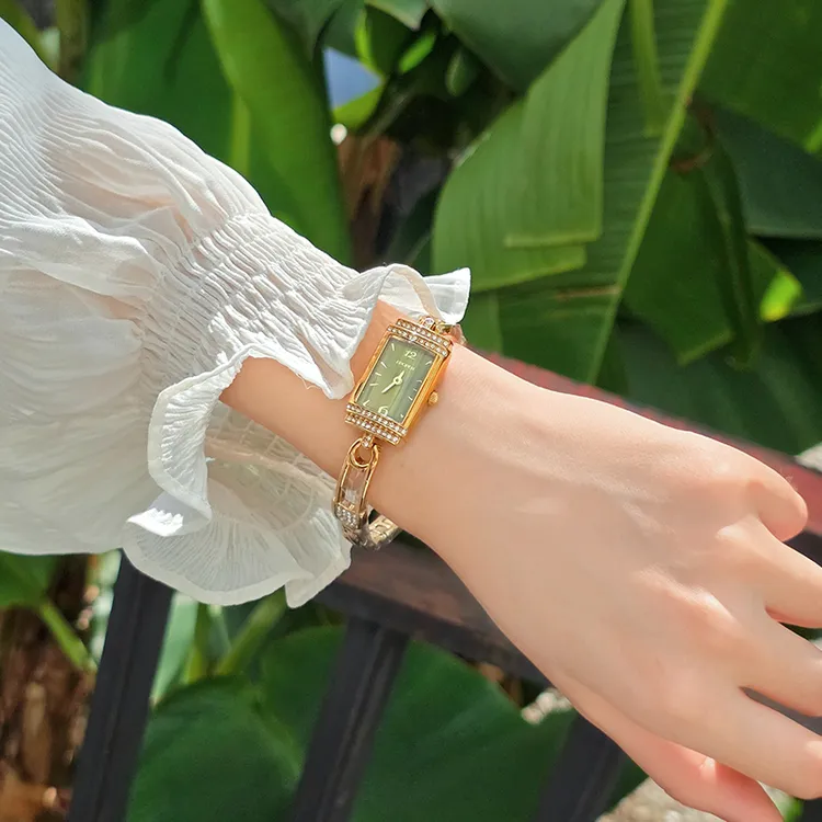 【鞠婧祎同款】小别针手表女款轻奢小众小绿表长方形绿色手链女表