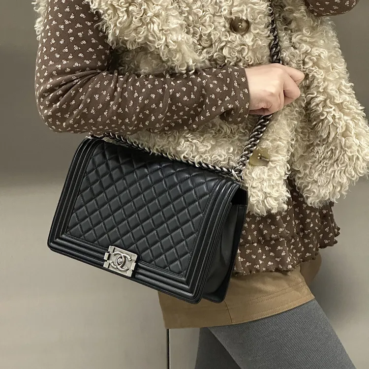 99新 Chanel/香奈儿 黑银leboy中号单肩斜挎包29开有身份卡