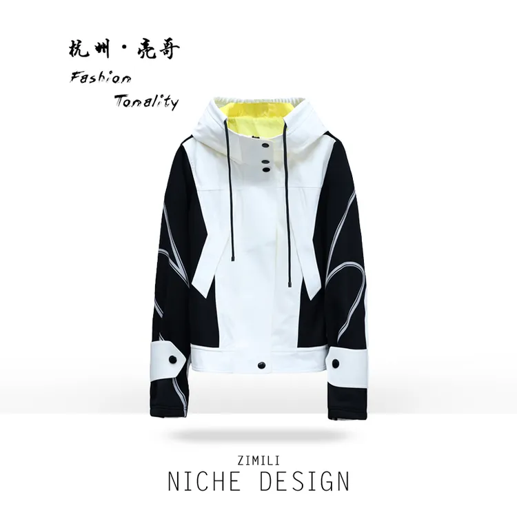 【亮哥女装】2025城市户外黑白冲锋衣旅行三防工装外套1900-Q3