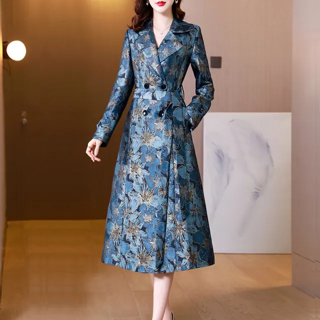 2025年春秋新款高级感提花风衣外套女中长款高端贵夫人阔太太大衣