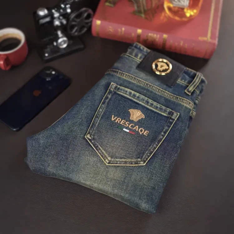 美人头纯黑色高端轻奢牛仔裤高弹刺绣男士秋冬加绒潮流百搭直筒裤