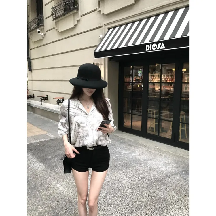 向晚·智性松弛慵懒随性时髦宽松老钱复古印花衬衫缎面上衣