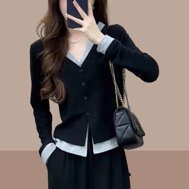 爆款洋气设计感t恤上衣女款2025新款春秋欧货拼色休闲针织打底衫