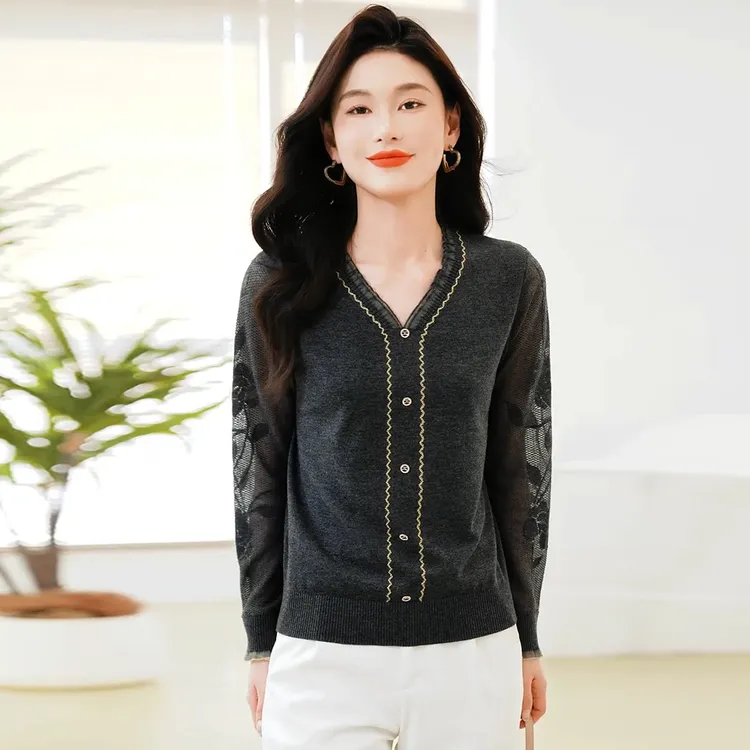 高级感蕾丝v领长袖镂空针织衫女秋装2025新款薄款镂空打底衫上衣