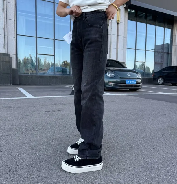 高品质男士秋冬2025新款水洗黑灰色简约显瘦直筒牛仔裤（88017）