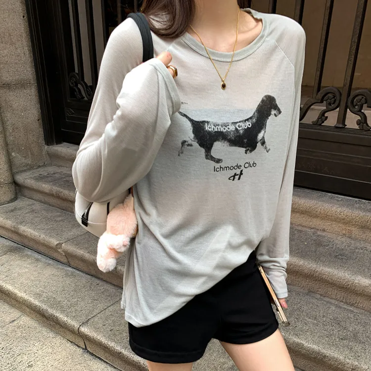 莱赛尔慵懒防晒长袖T恤女薄款美式腊肠狗微透圆领宽松罩衫上衣女