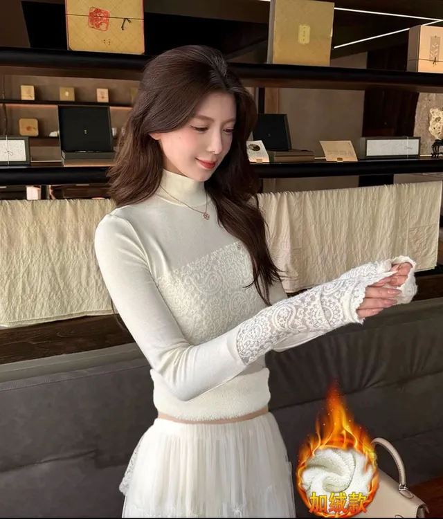 设计感半高领蕾丝拼接纽扣【加绒锁温】气质显瘦百搭不挑人打底上衣