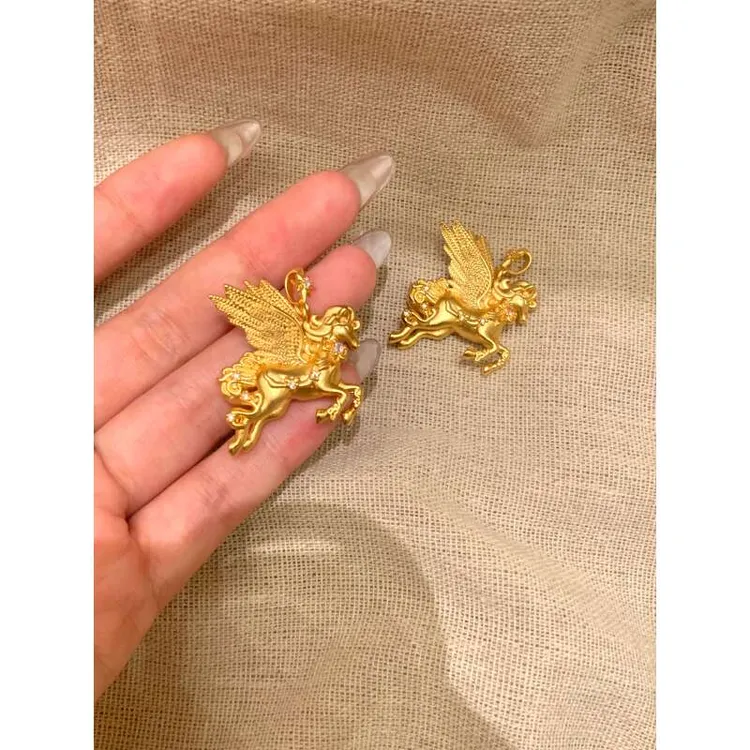 铜合金吊坠 古法金星辰飞马项链飞马吊坠 S047