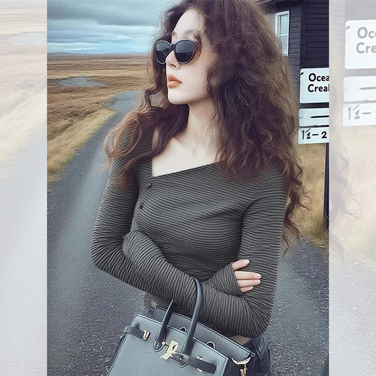 2025秋冬款独特内搭条纹小衫韩系时尚洋气高贵露肩长袖T恤女