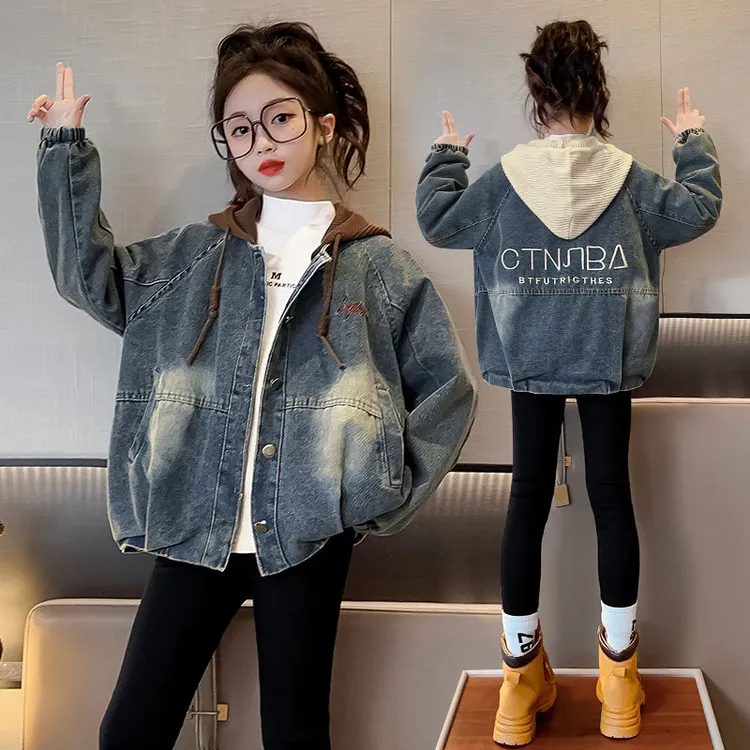 女童牛仔外套新款洋气儿童上衣毛线领连帽秋装中大童开衫
