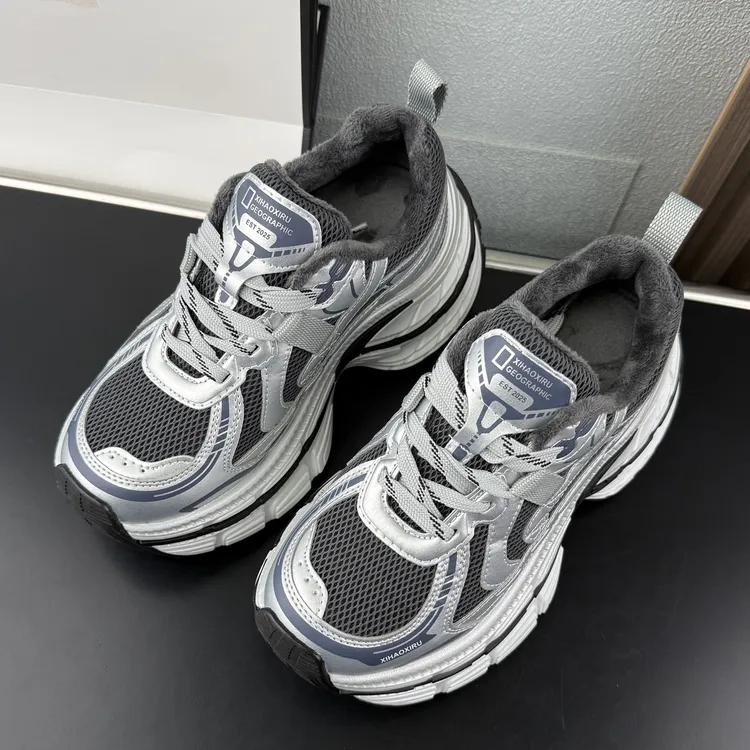 巴黎真皮老爹鞋女2025秋冬新款加绒松糕厚底小个子增高运动休闲鞋