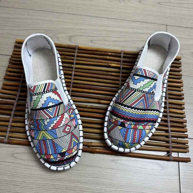 新款老北京布鞋男拼色复古套脚布鞋潮流透气松紧带耐磨软底缝制鞋