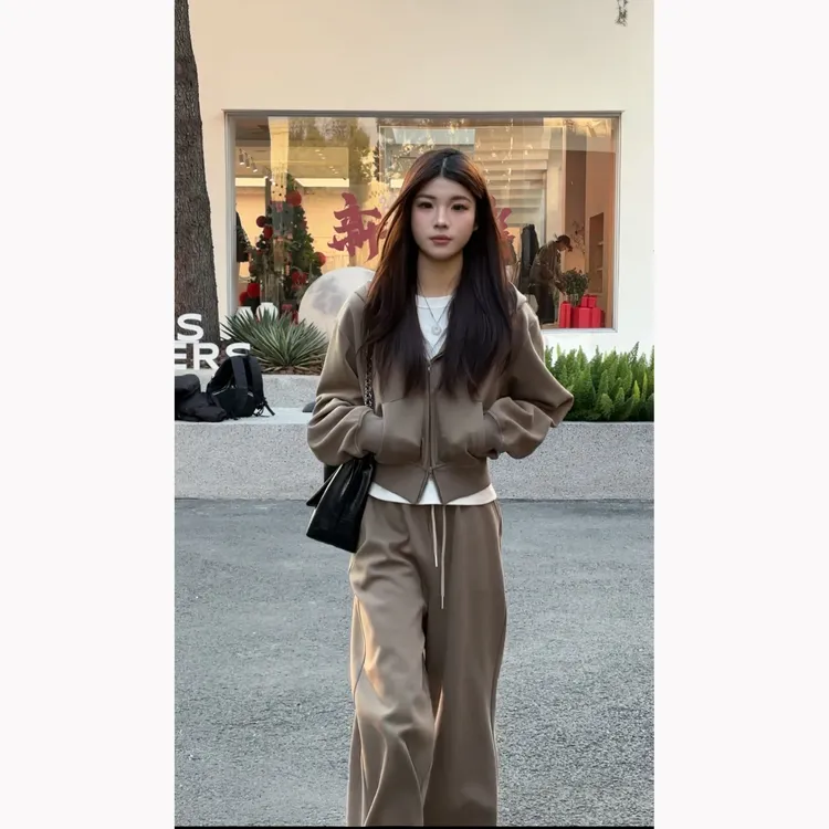 【YUKI】2025秋季显瘦收腰百搭穿搭休闲卫衣套装新款高级运动套装