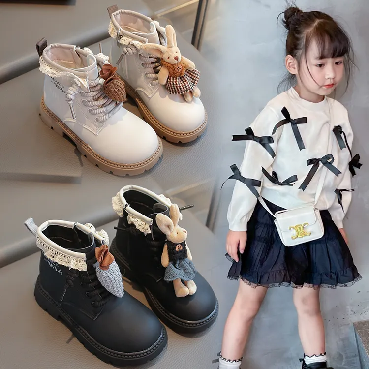 女童靴子儿童洋气小短靴2025秋冬新款女孩韩系公主皮靴加绒马丁靴