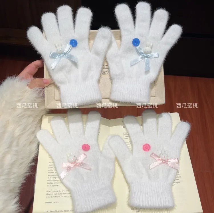 可爱卡通兔子手套防寒蝴蝶结纽扣仿貂毛少女户外防冻骑车网红学生