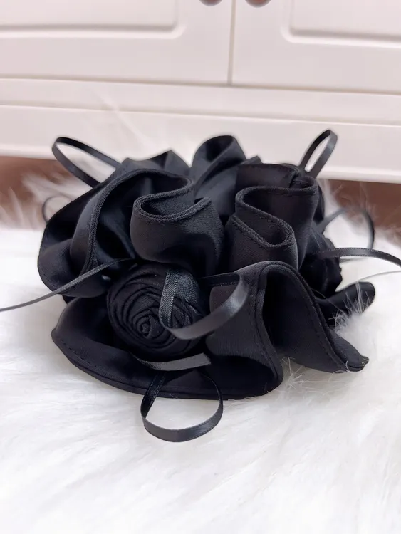 韩系实拍玫瑰花朵饱满感发圈发饰缎面高级感气质百搭马尾丸子头