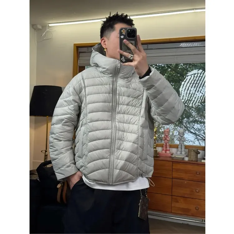 新国标90鸭绒秋冬轻量化户外通勤排骨连帽羽绒服男士时尚保暖外套
