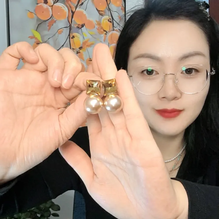 铜合金仿珍珠耳饰 铜合金珠珠耳饰 方糖珠珠质感高级轻奢银针耳环