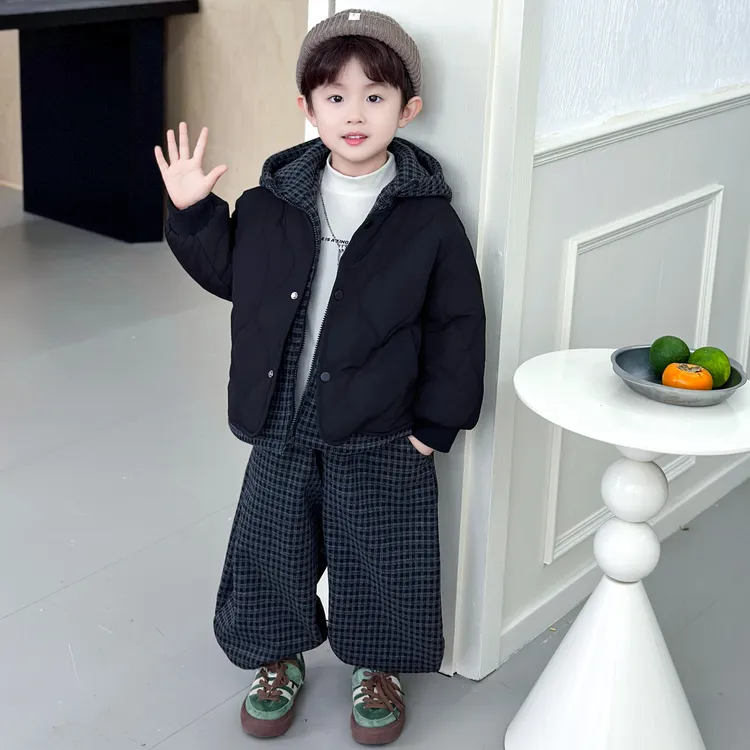 男冬装加厚套装2025新款帅洋气儿童加绒棉服宝宝夹棉外套假三件套