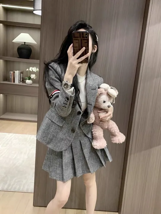 气质学院风套装女春装2025新款小个子减龄西装百褶裙两件套