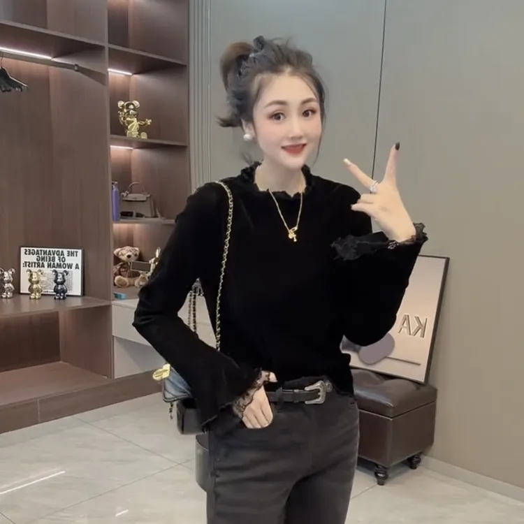 25062显瘦蕾丝拼接女INS风短款长袖T恤秋冬黑色圆领套头
