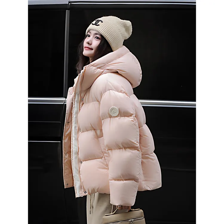 波司登极地联名羽绒服女高级感长短2025年时尚连帽设计感袖标保暖