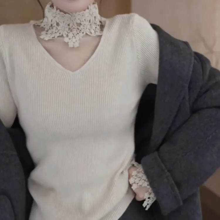V领蕾丝拼接长袖针织打底衫女25秋冬新款气质修身内搭上衣潮G32