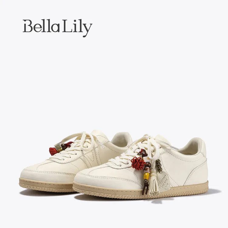 BellaLily2025秋季新款简约百搭休闲鞋民族风串珠饰扣德训鞋女鞋