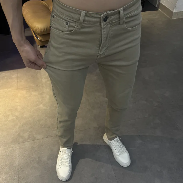 2025夏季新款简约纯色薄款高弹力修身款小脚裤卡其色青灰色牛仔裤