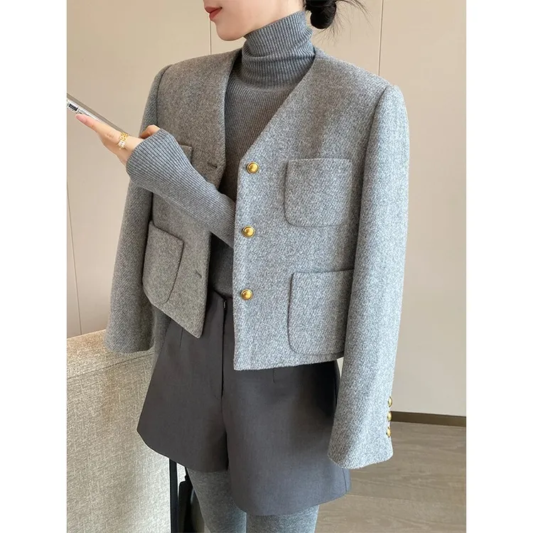 灰色V领小香风西服女2025秋季新款休闲简约精致羊毛短款西装外套