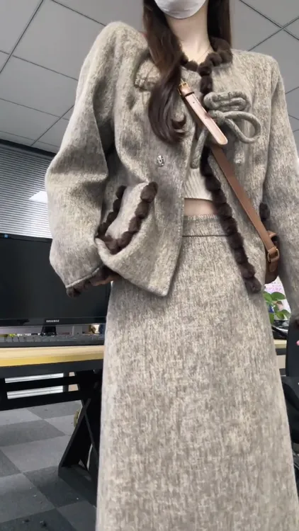 加厚小香风毛呢套装裙女2024新款高级感秋冬气质穿搭半身裙一整套