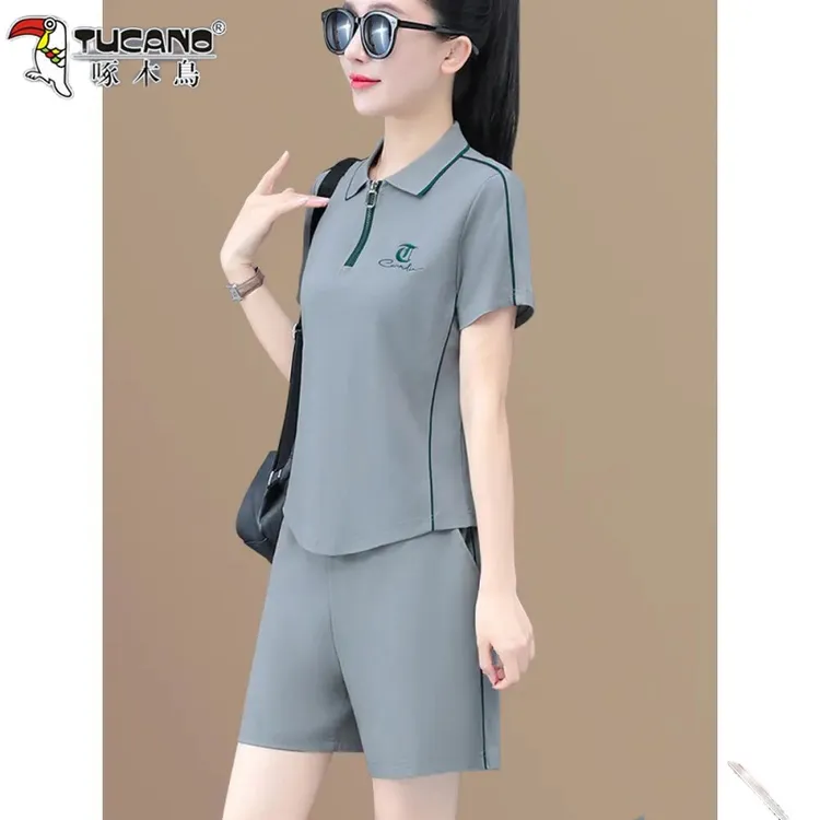 啄木鸟2025夏季新款运动服妈妈款翻领洋气短袖时尚套装两件套短裤